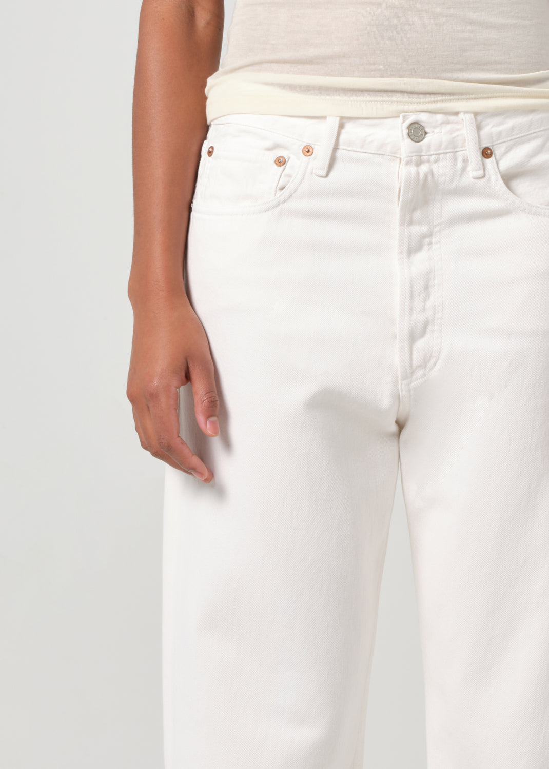 90S Jean Mid Rise Loose Fit in Fortune Cookie close up