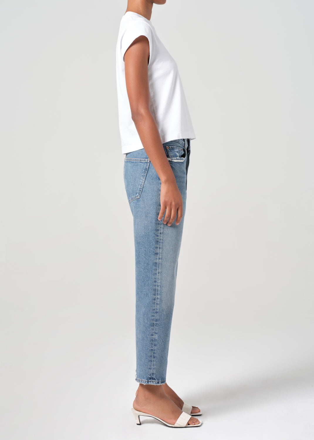 90'S Crop Mid Rise Straight in Hooked side