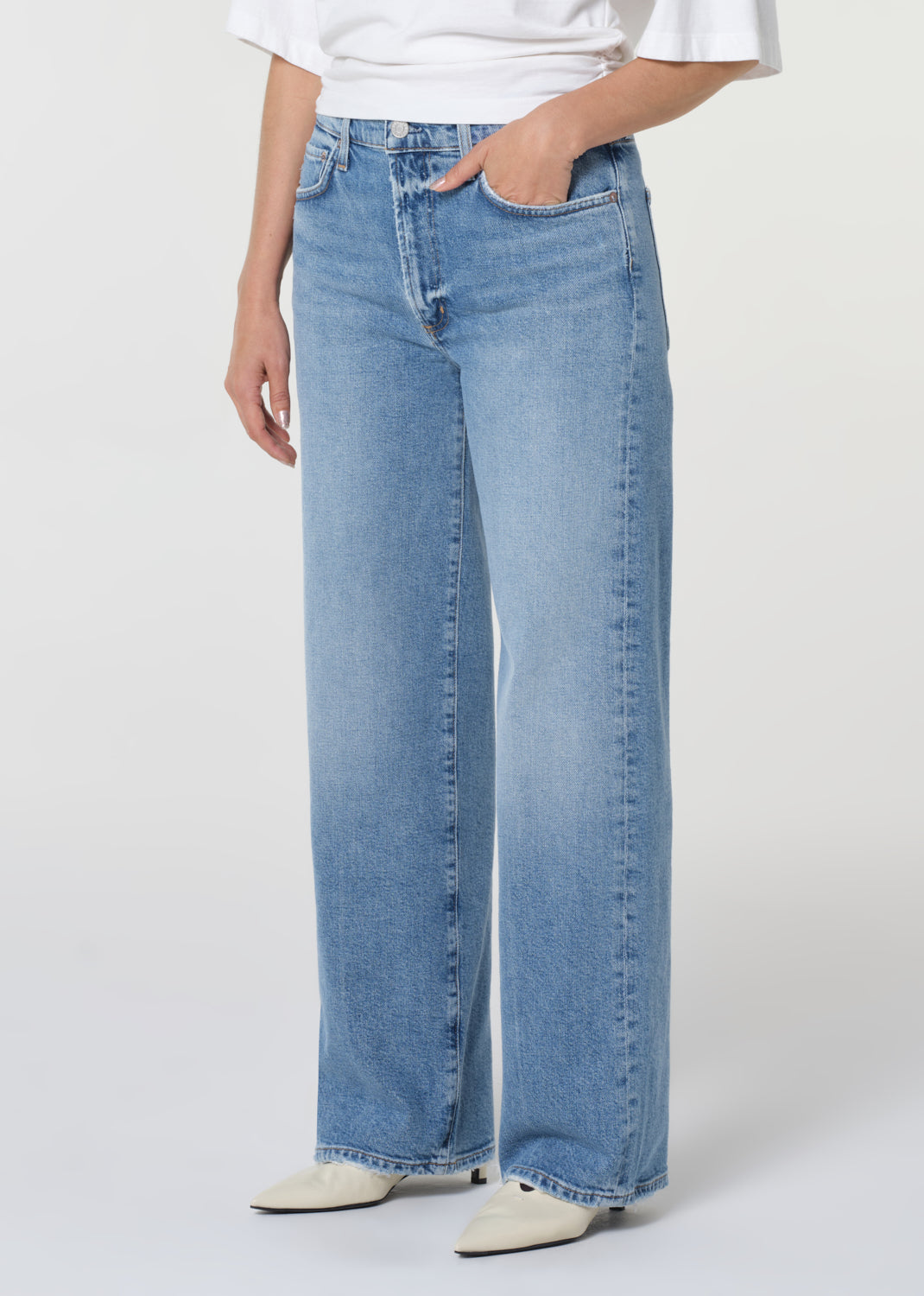 Harper 29" Petite Jean in Forum Slight Side