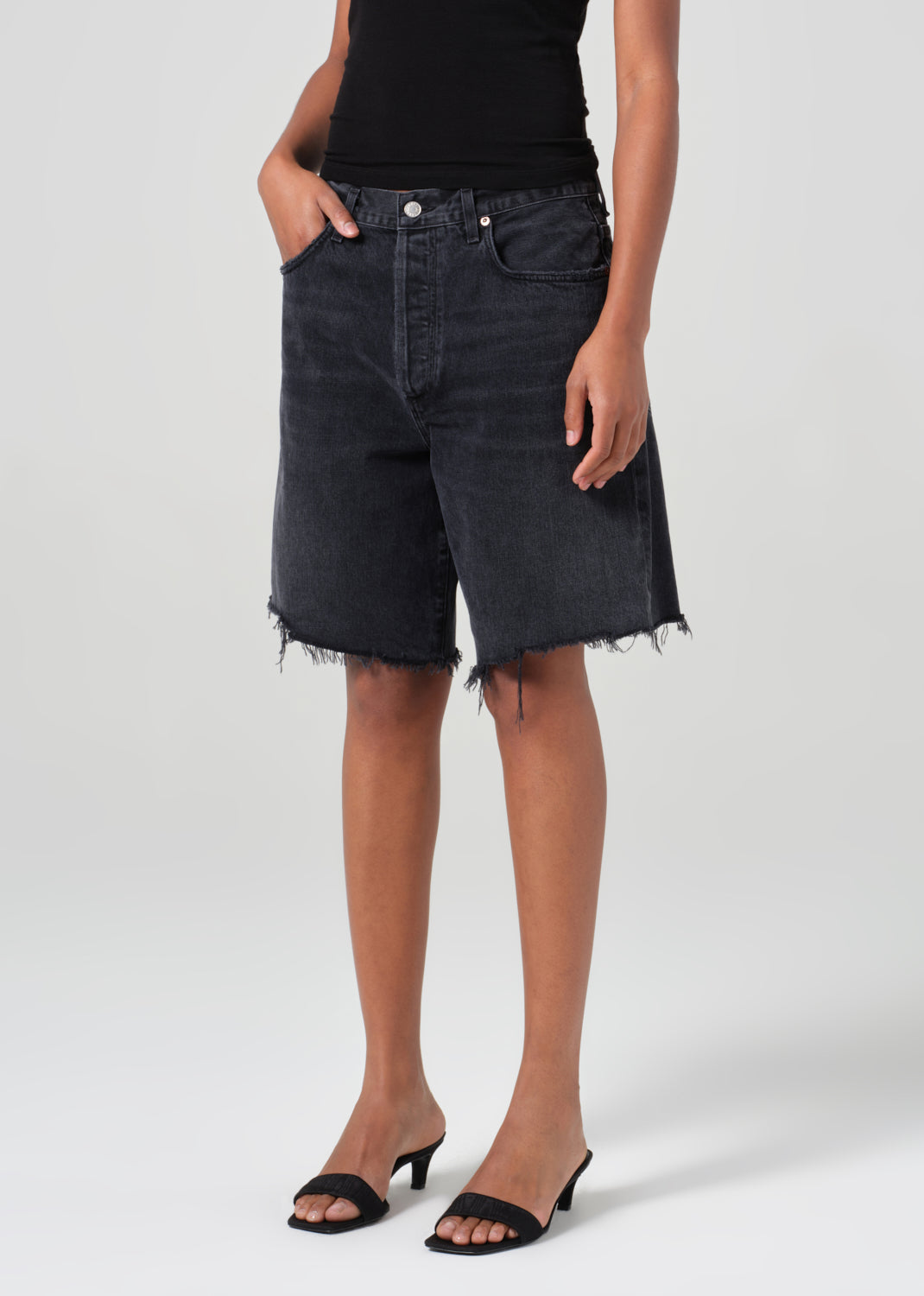 Indra Short in Bounce close up