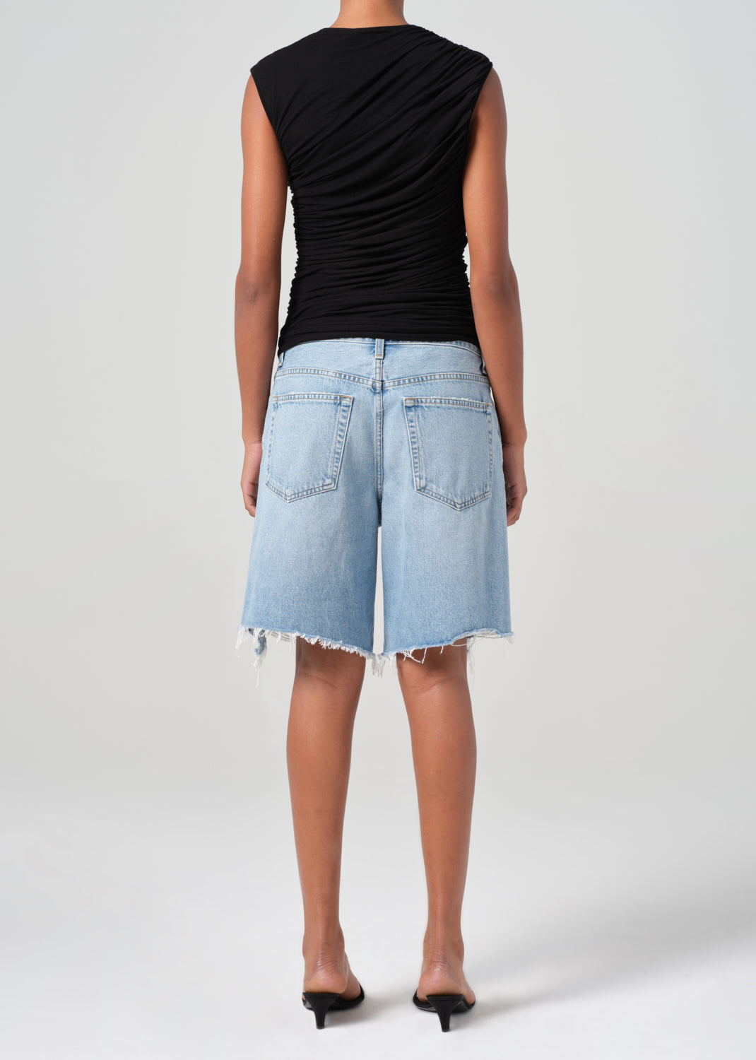 Indra Short in Force back