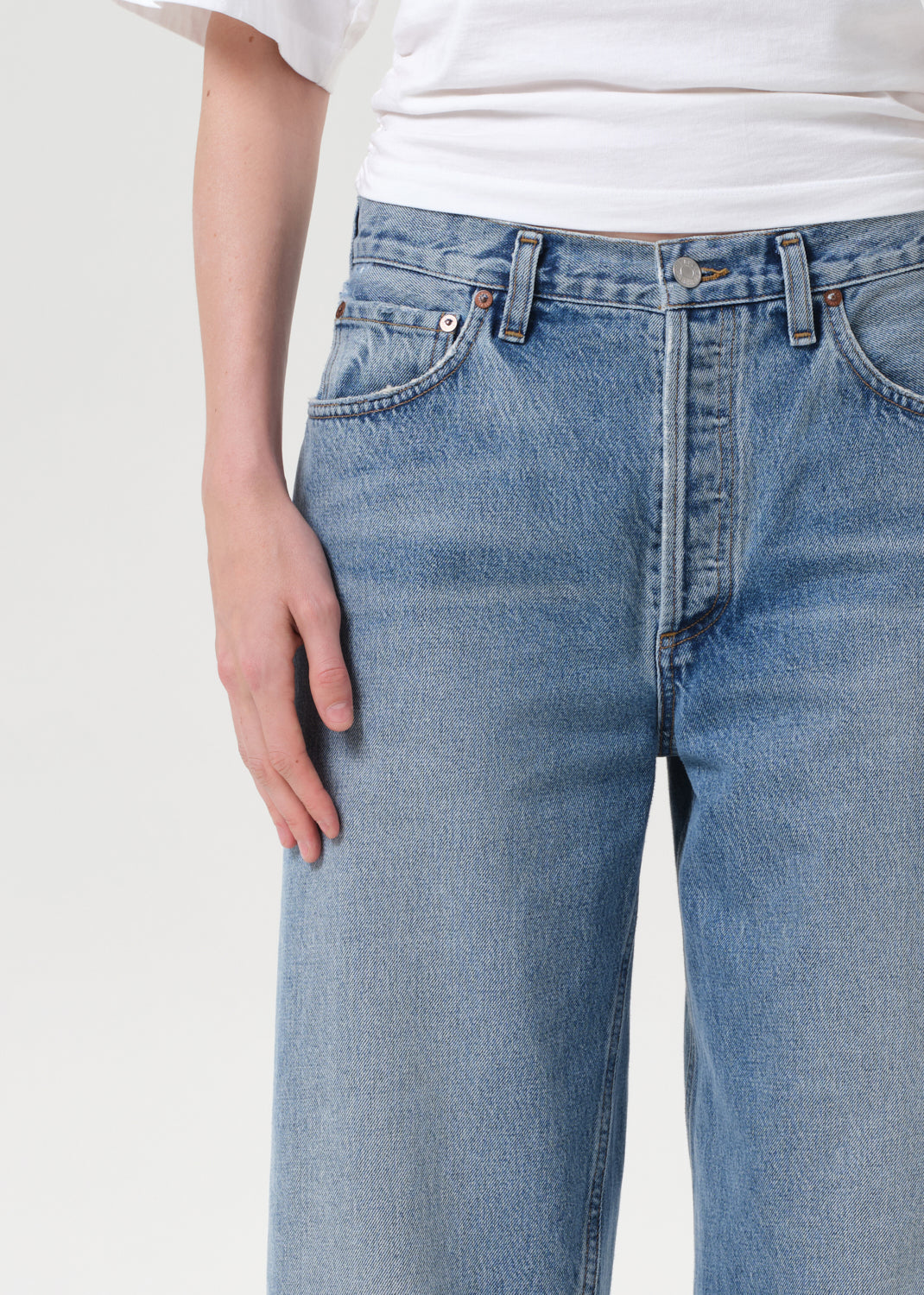 Twist Low Slung Baggy Jean in Stage Close Up