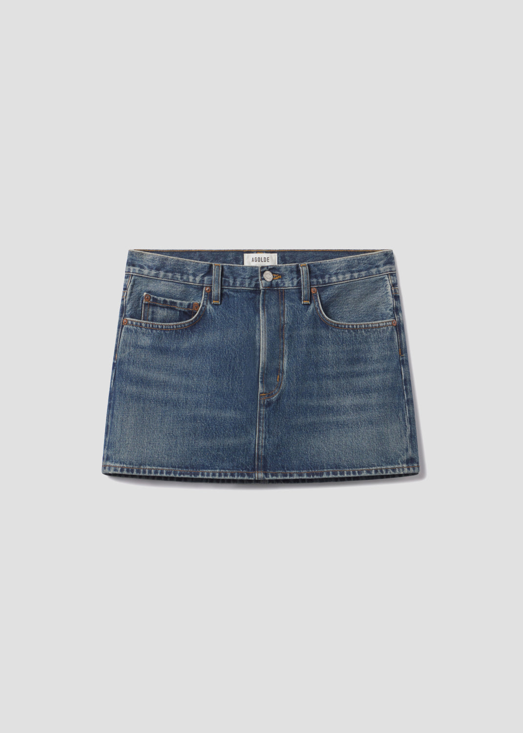 Alek Mini in Dwell flat