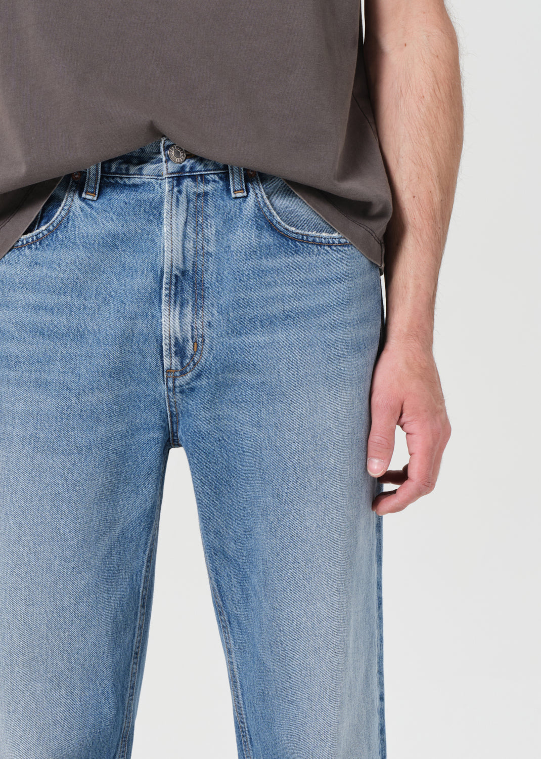Waldon Jean in Index Close Up