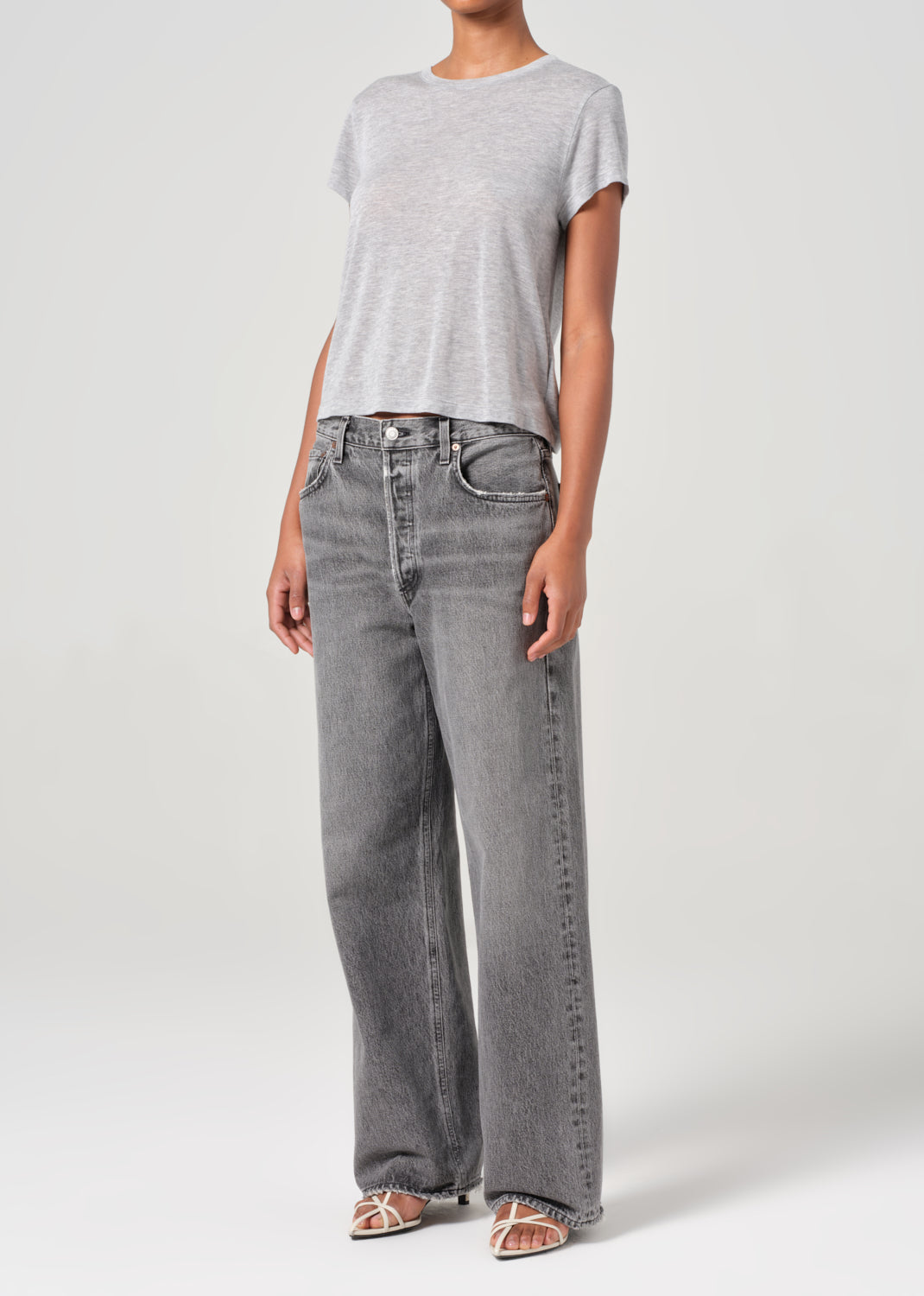 Adine Shrunken Tee in Grey Heather close up