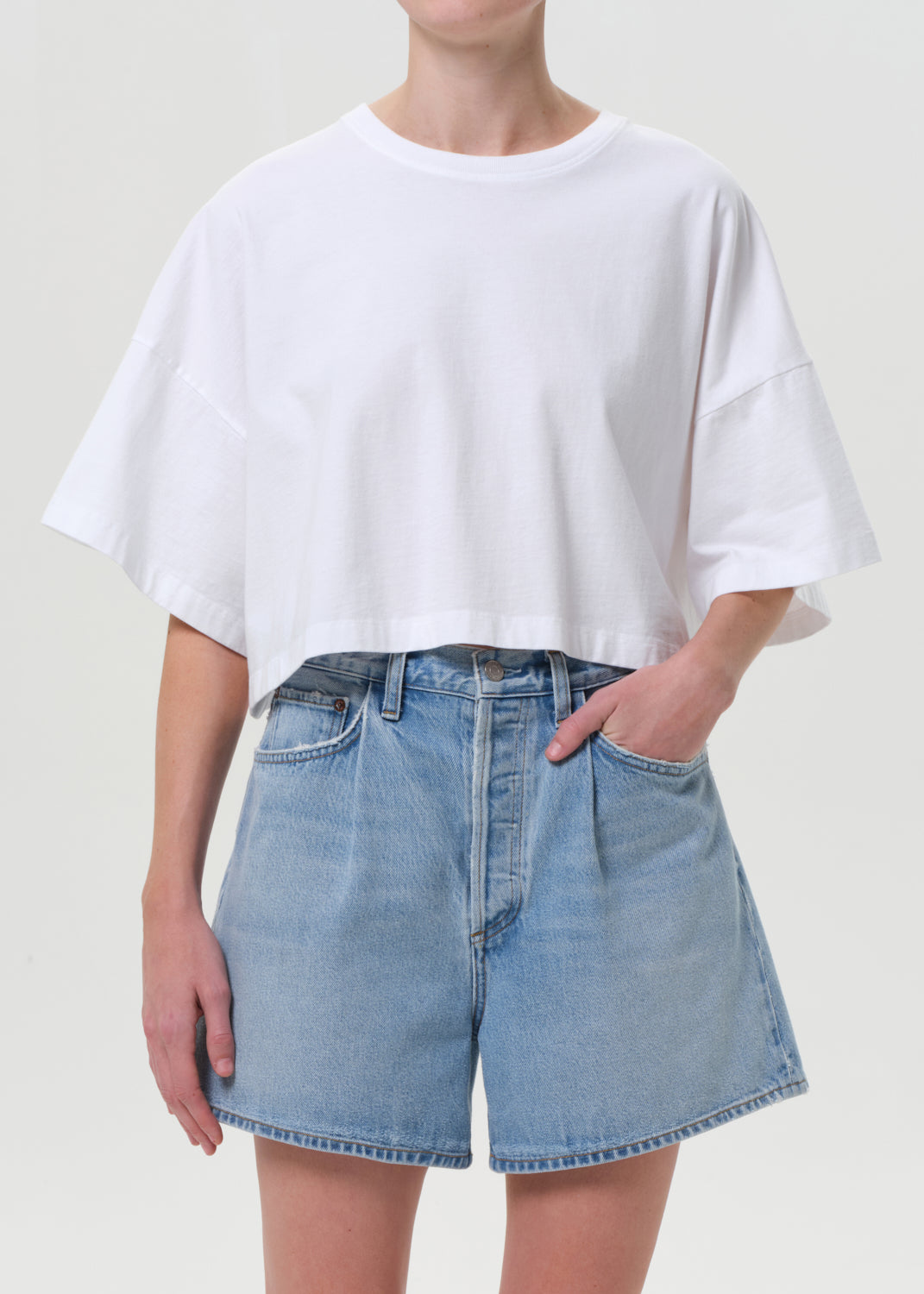 Arli Oversized Cropped Tee in White front