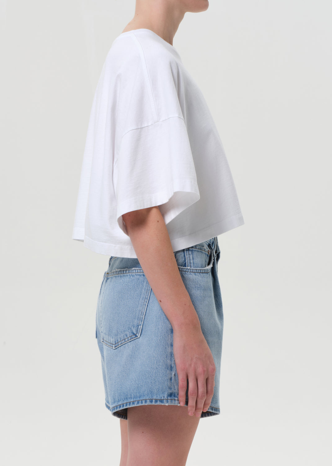 Arli Oversized Cropped Tee in White side