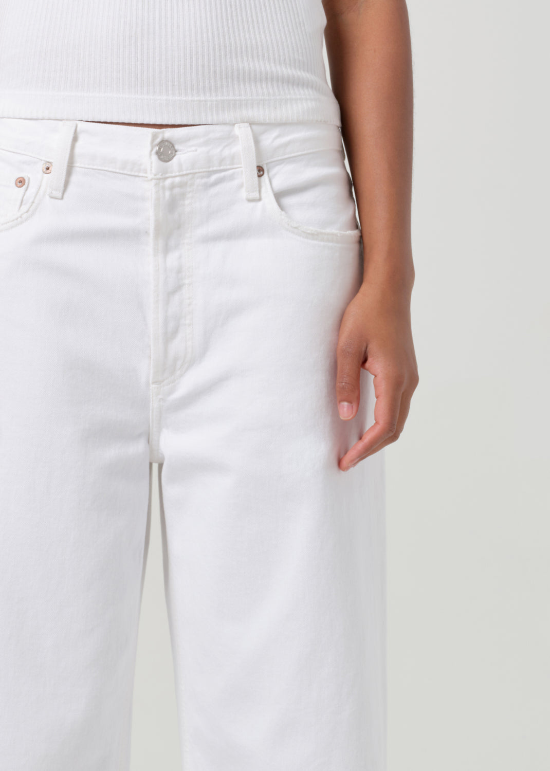 Low Slung Baggy 30.5" in Milkshake close up