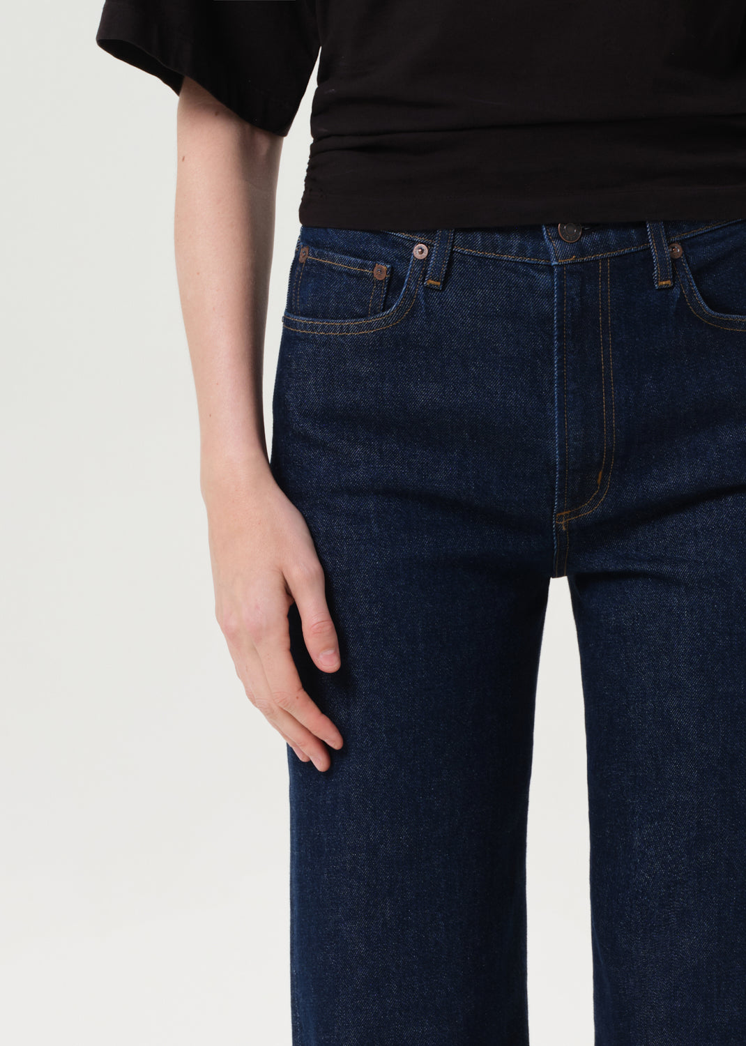 Harper Straight Jean (Stretch) in Reissue