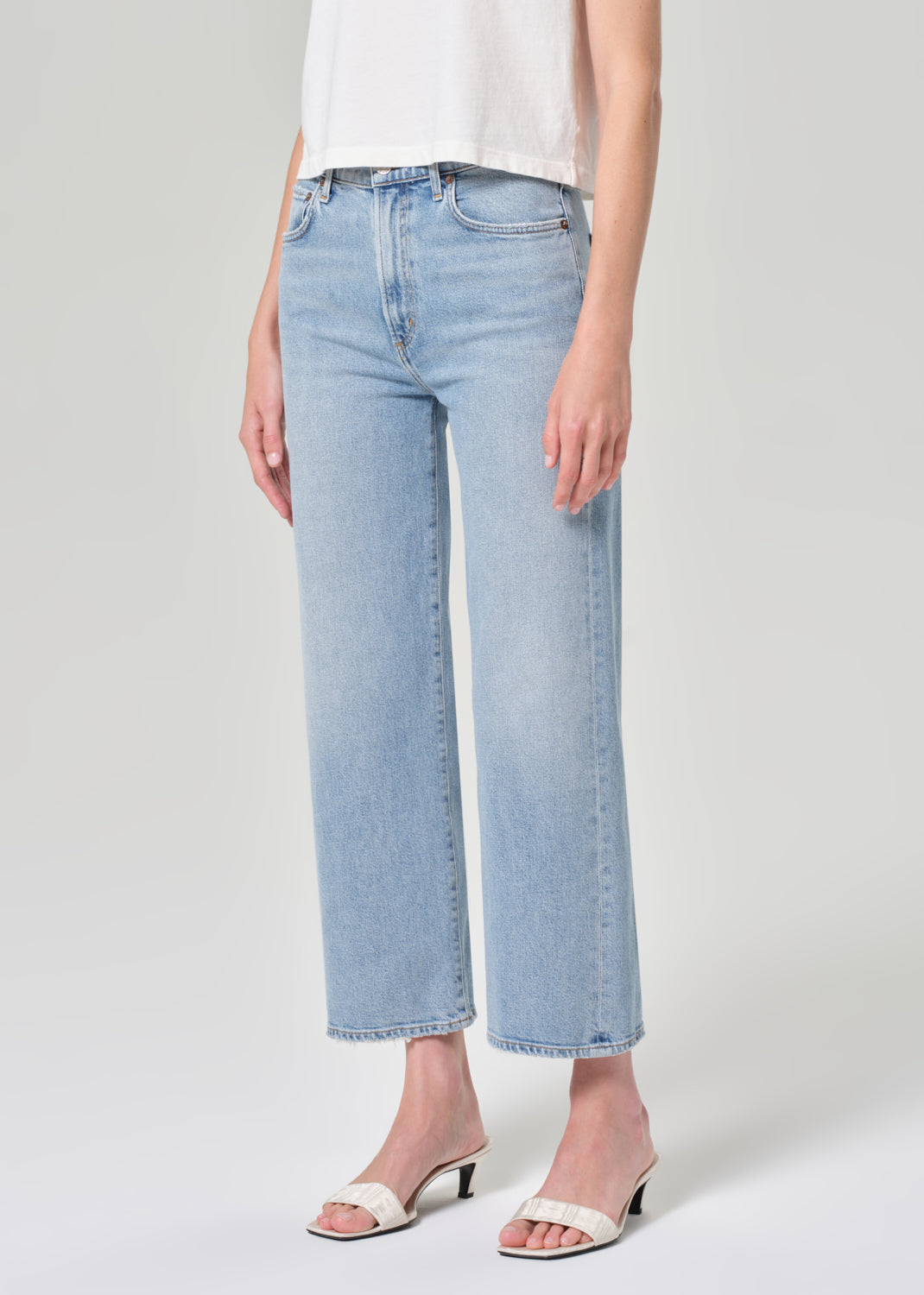 Harper Crop Jean in Formula close up