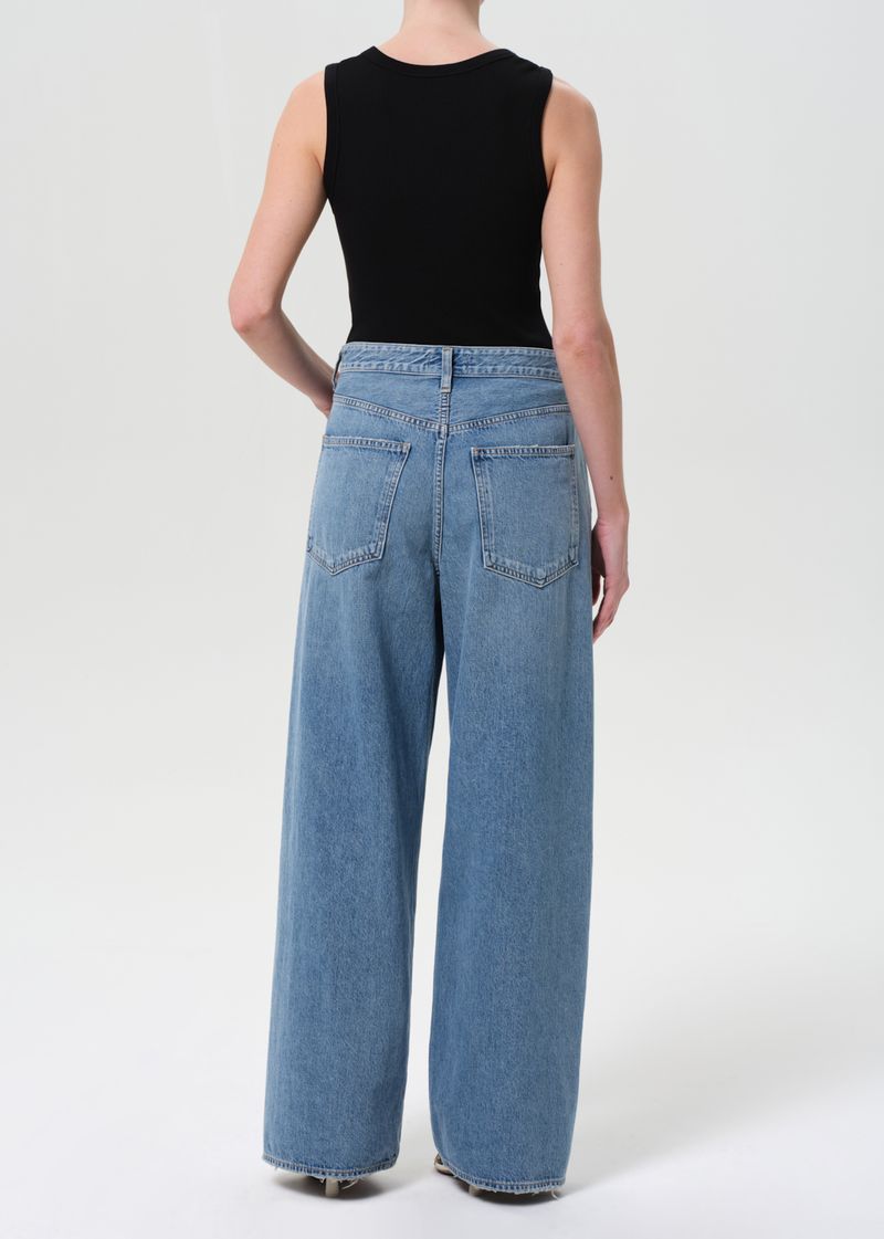 Vana Fold Jean in Mantra back