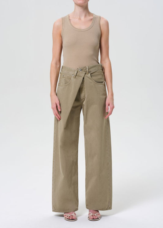 Vana Fold Jean in Myrtle front