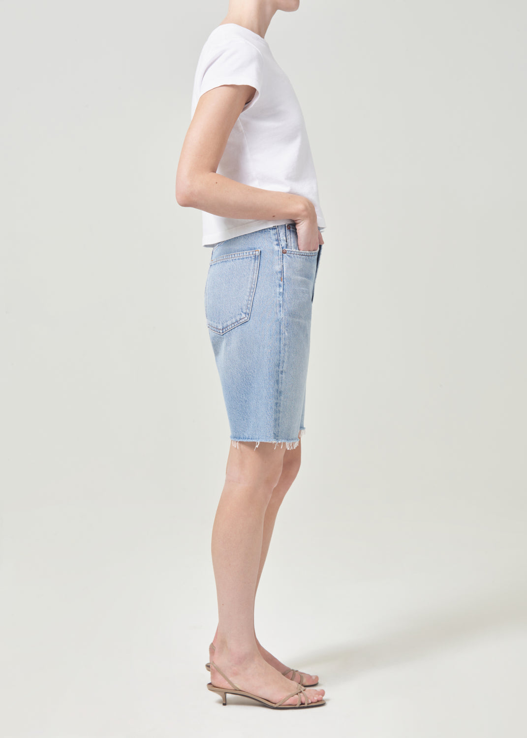 90's Mid Rise Loose Short in Riptide