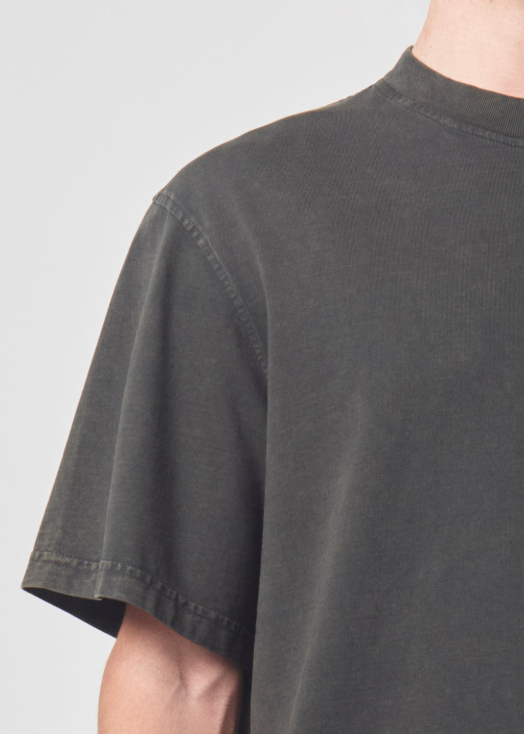 Asha Mock Neck Tee in Fracture close up