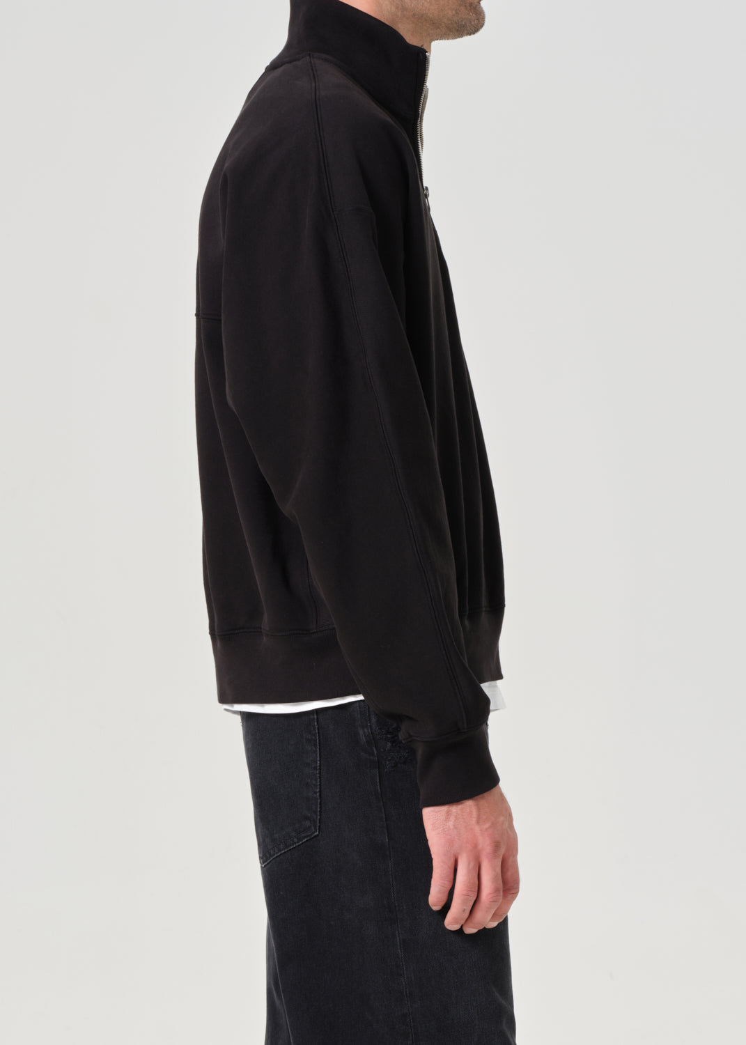 Idris Quarter Zip in Black