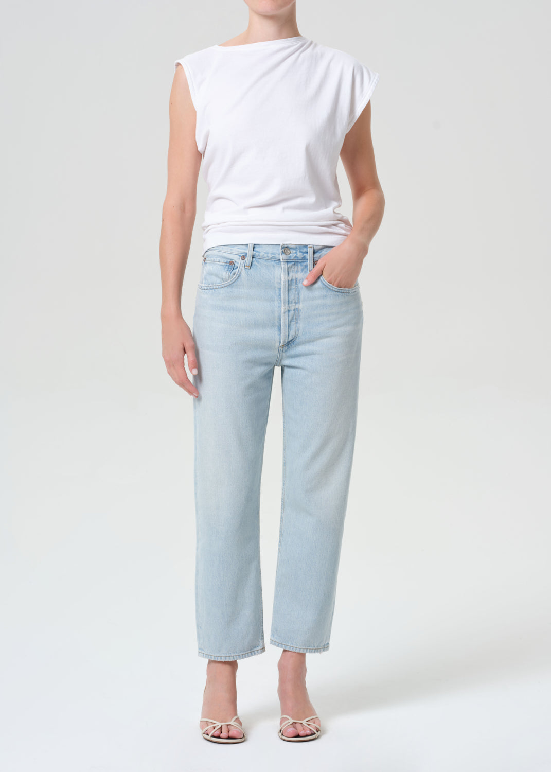 90's Crop Mid Rise Straight (Weightless) in Distraction from Agolde - $238