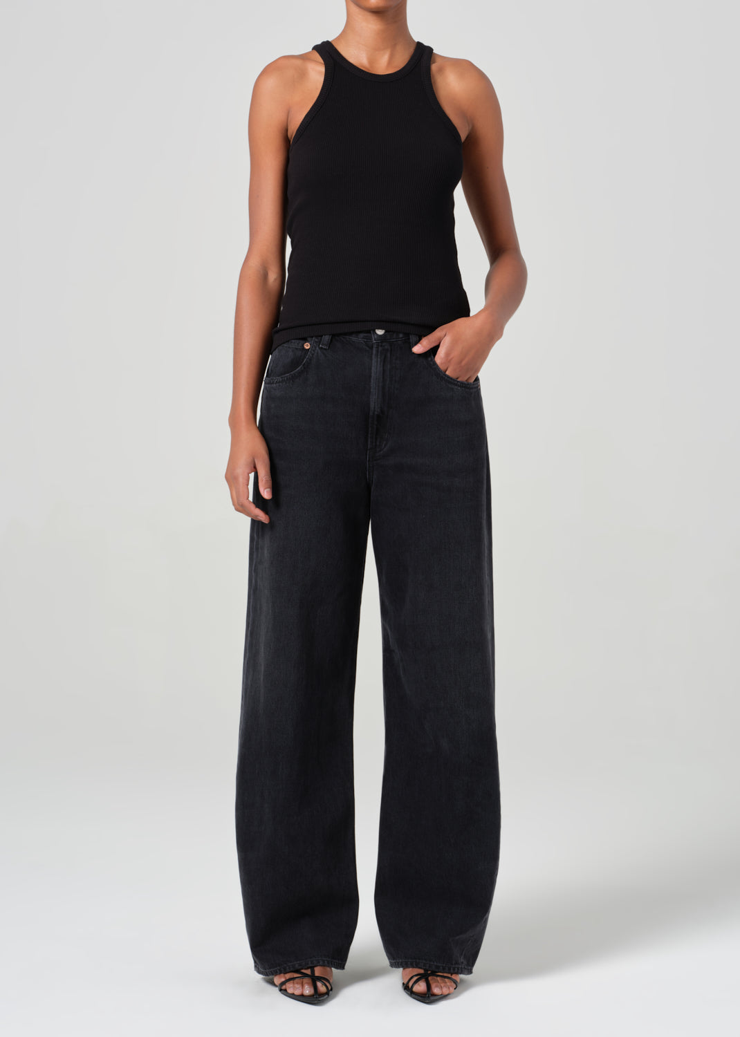 Low Curve Jean in Black Tar front