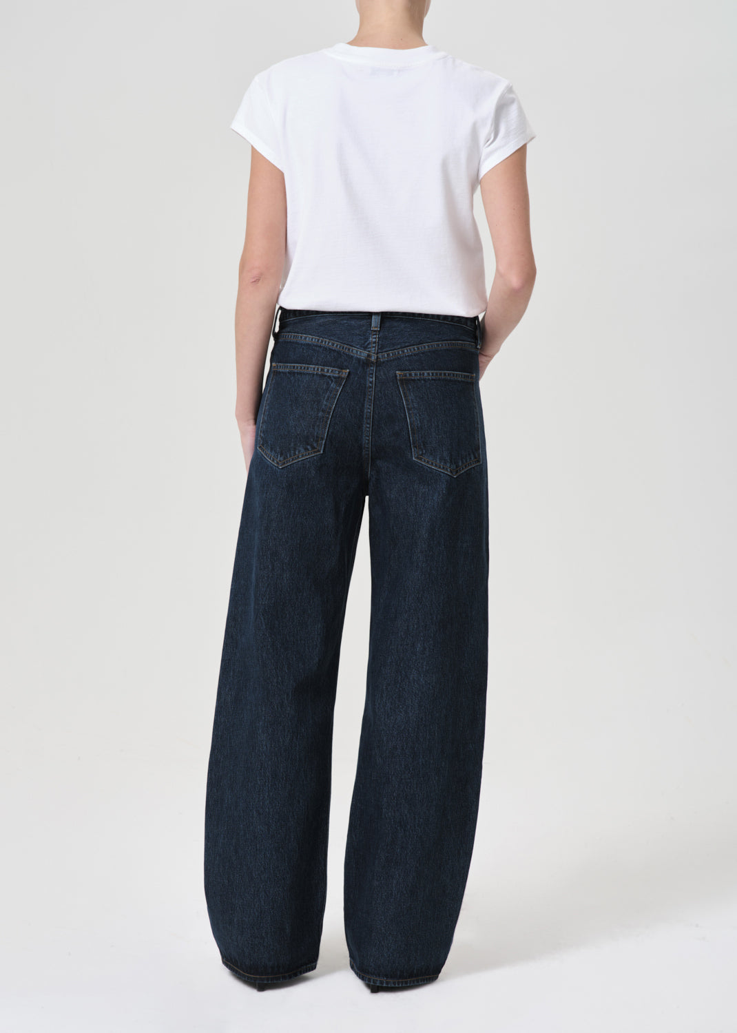 Low Curve Jean in Pendulum back