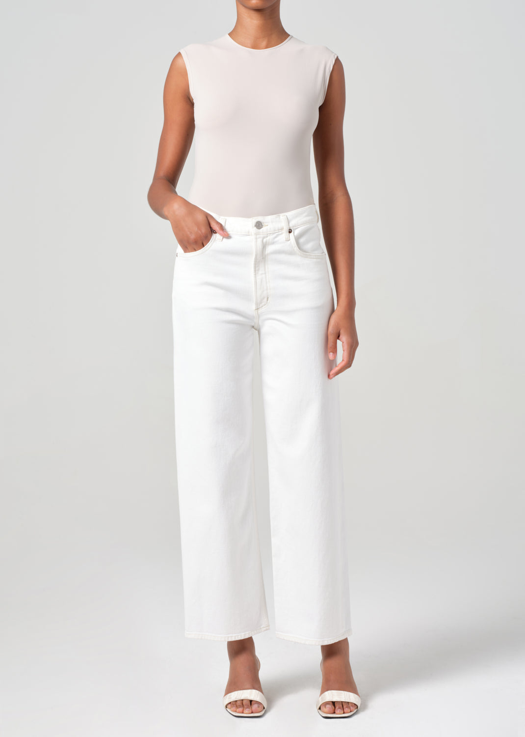 Ren Jean (Stretch) in White Wash front