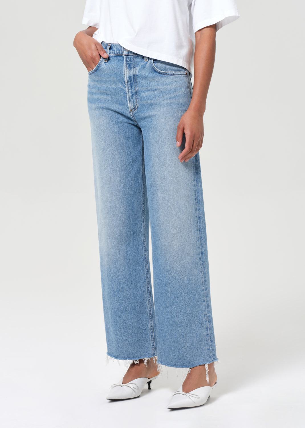 Ren Jean Petite in Forum Side