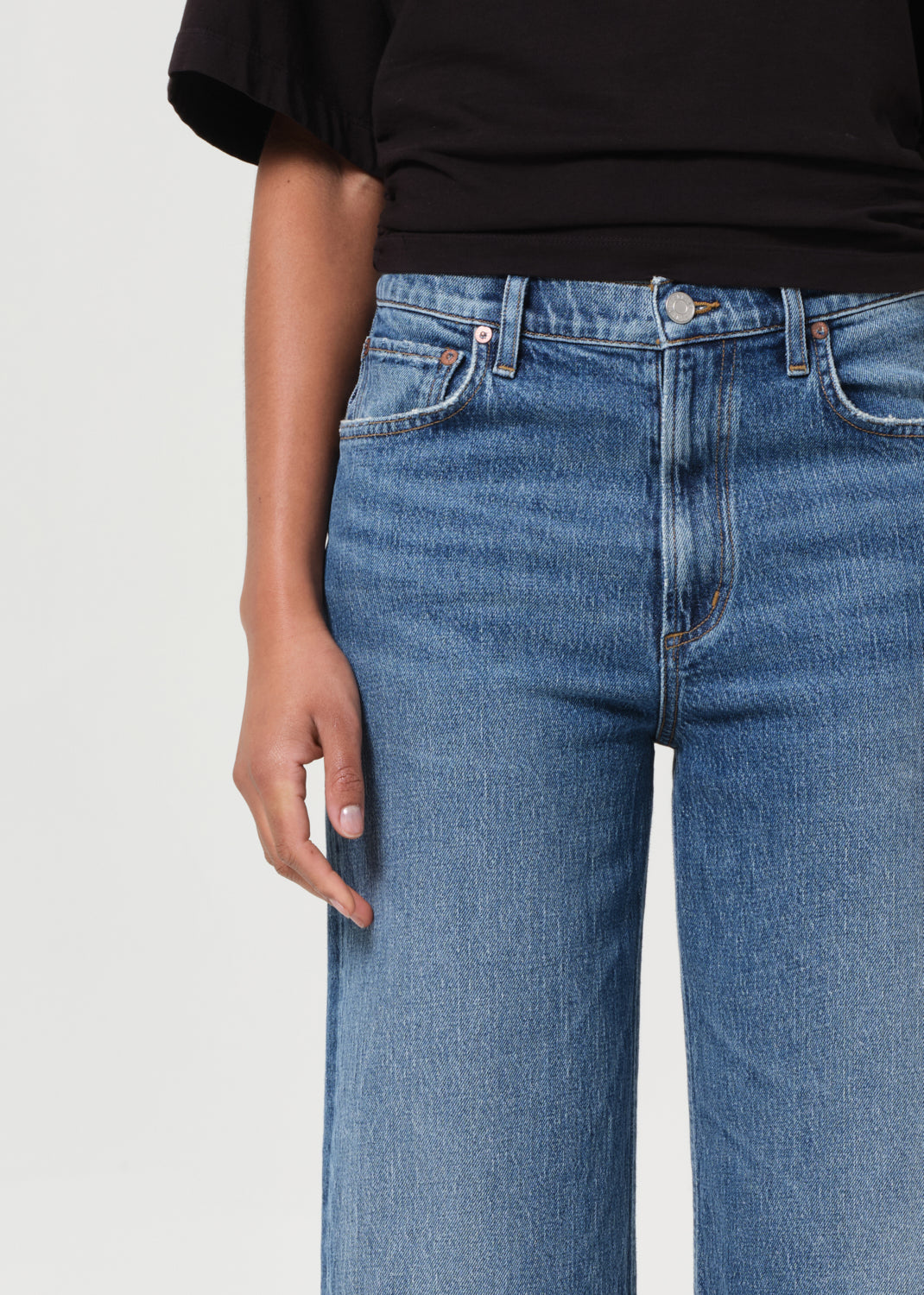 Ren Jean Petite Close Up