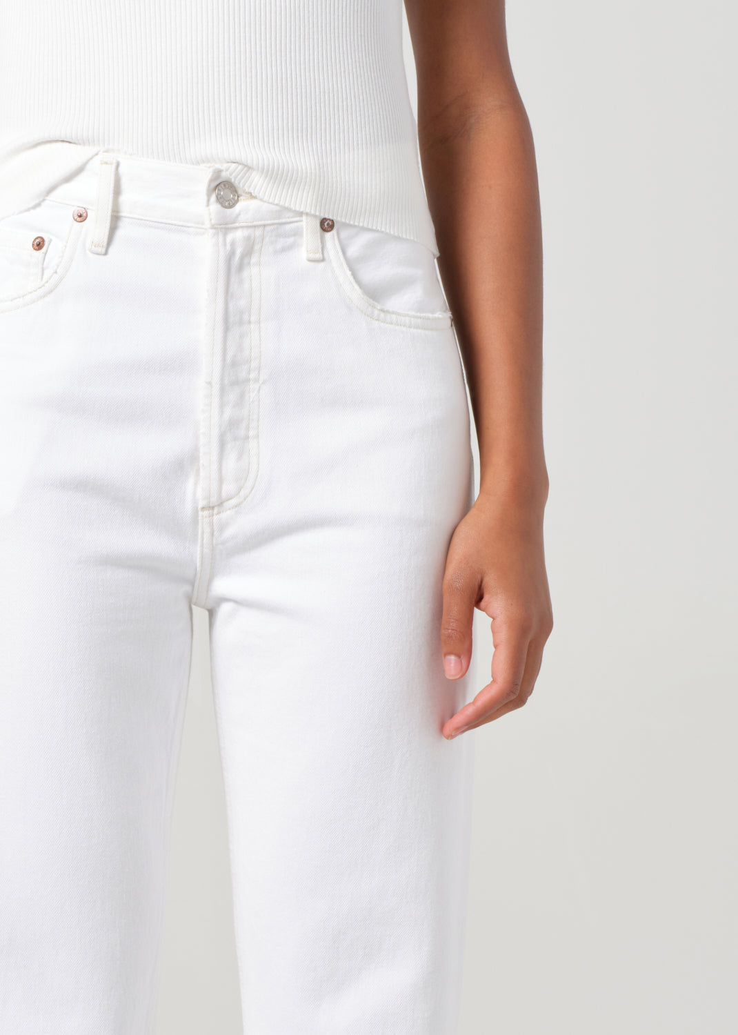 90'S Pinch Waist Crop in Marshmallow close up 