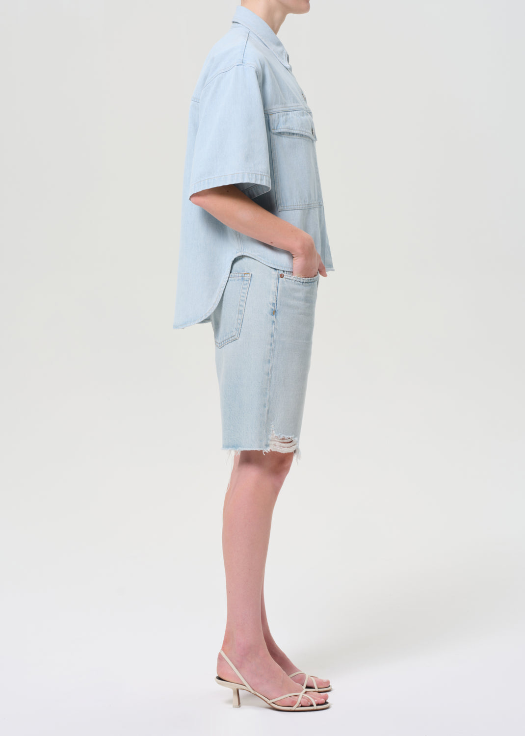 90S Mid Rise Loose Short in Fragment side