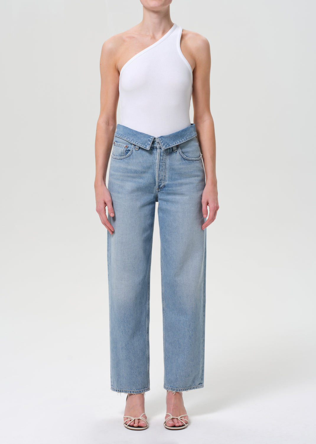 Echo Taper Flip Waistband Jean in Syllable front