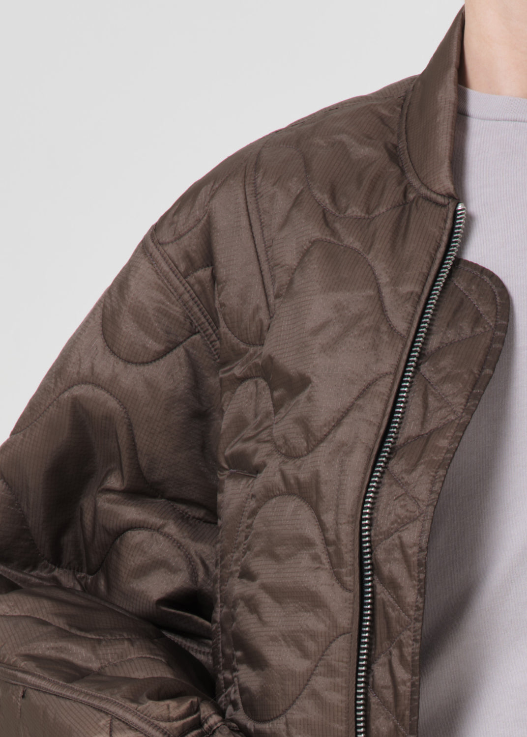 Ssc Iona Quilted Jacket in Taupe detail