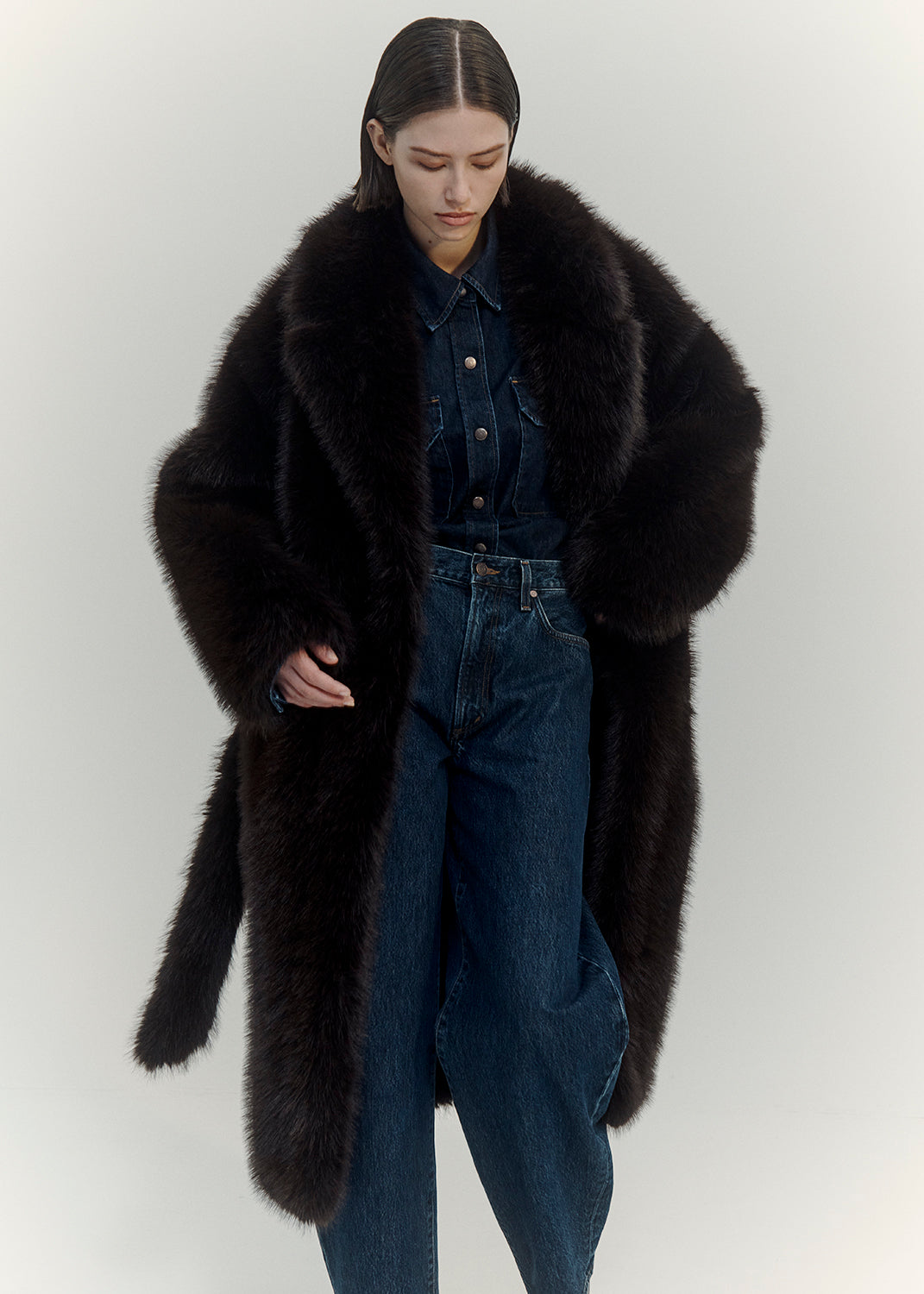 Shoreditch Ski Club x AGOLDE Ebony Shearling Coat in Infusion