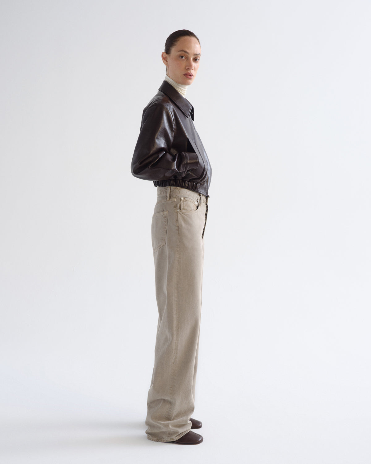 Nahla Cropped Jacket in Madera