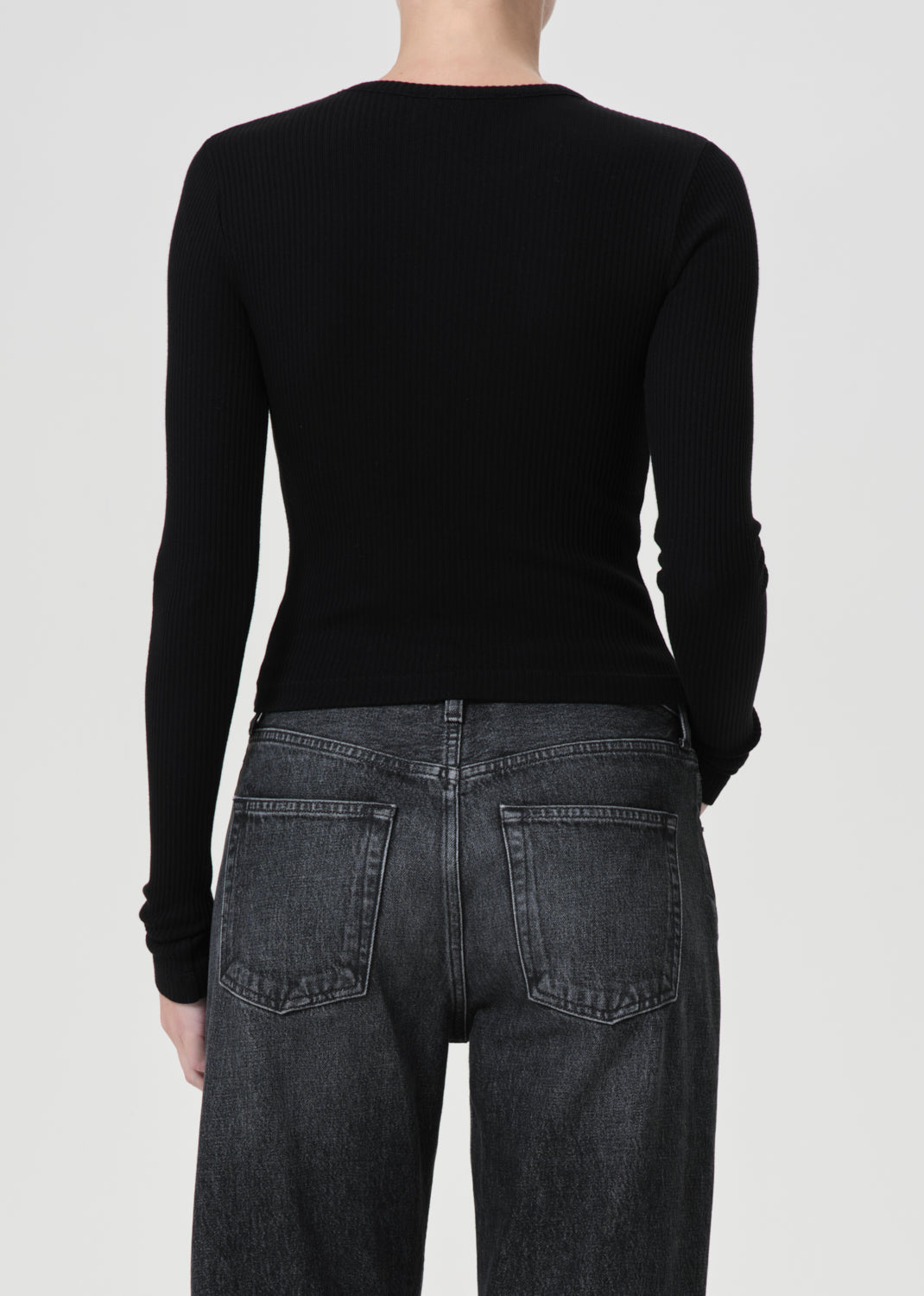 Alma Shrunken Crewneck in Black back