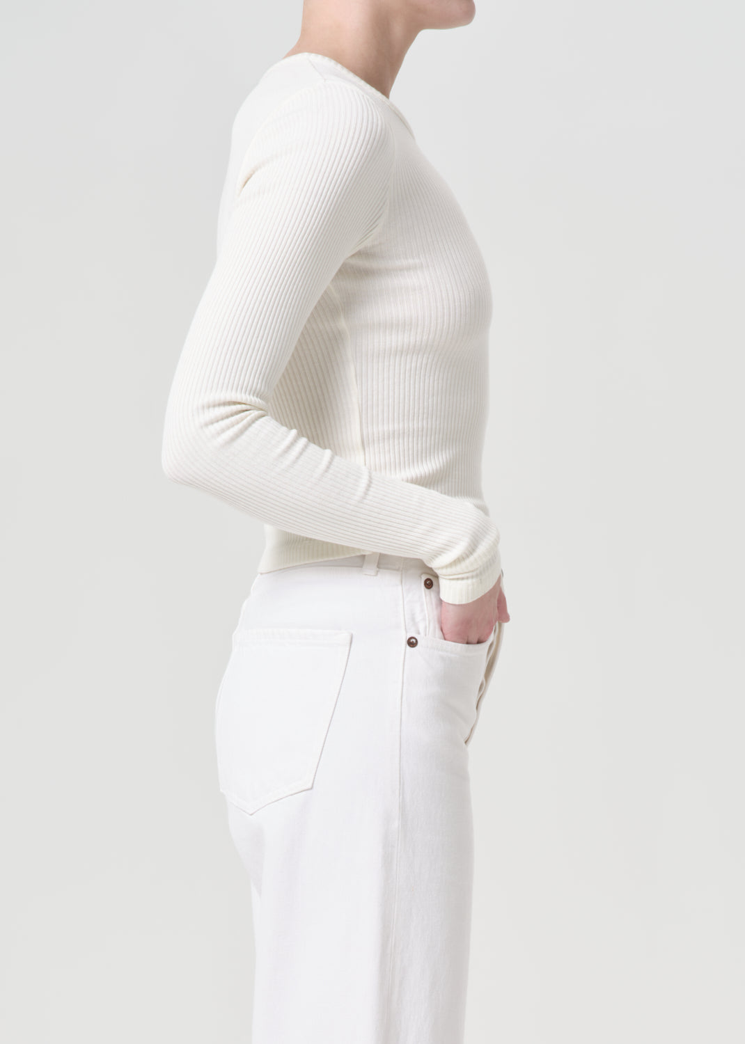 Alma Shrunken Crewneck in Oat Milk side