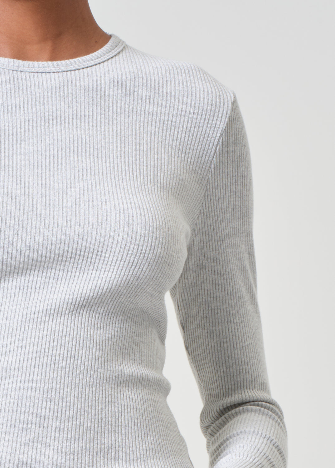 Delphi Slim Tee in Brushed Grey Heather