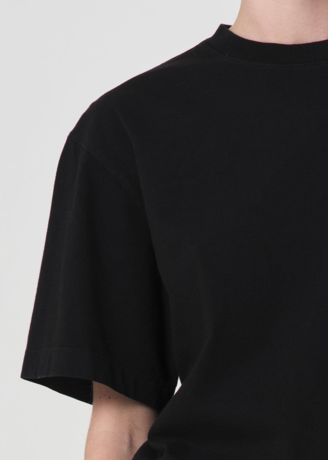 Sulma Drop Shoulder Tee in Black detail