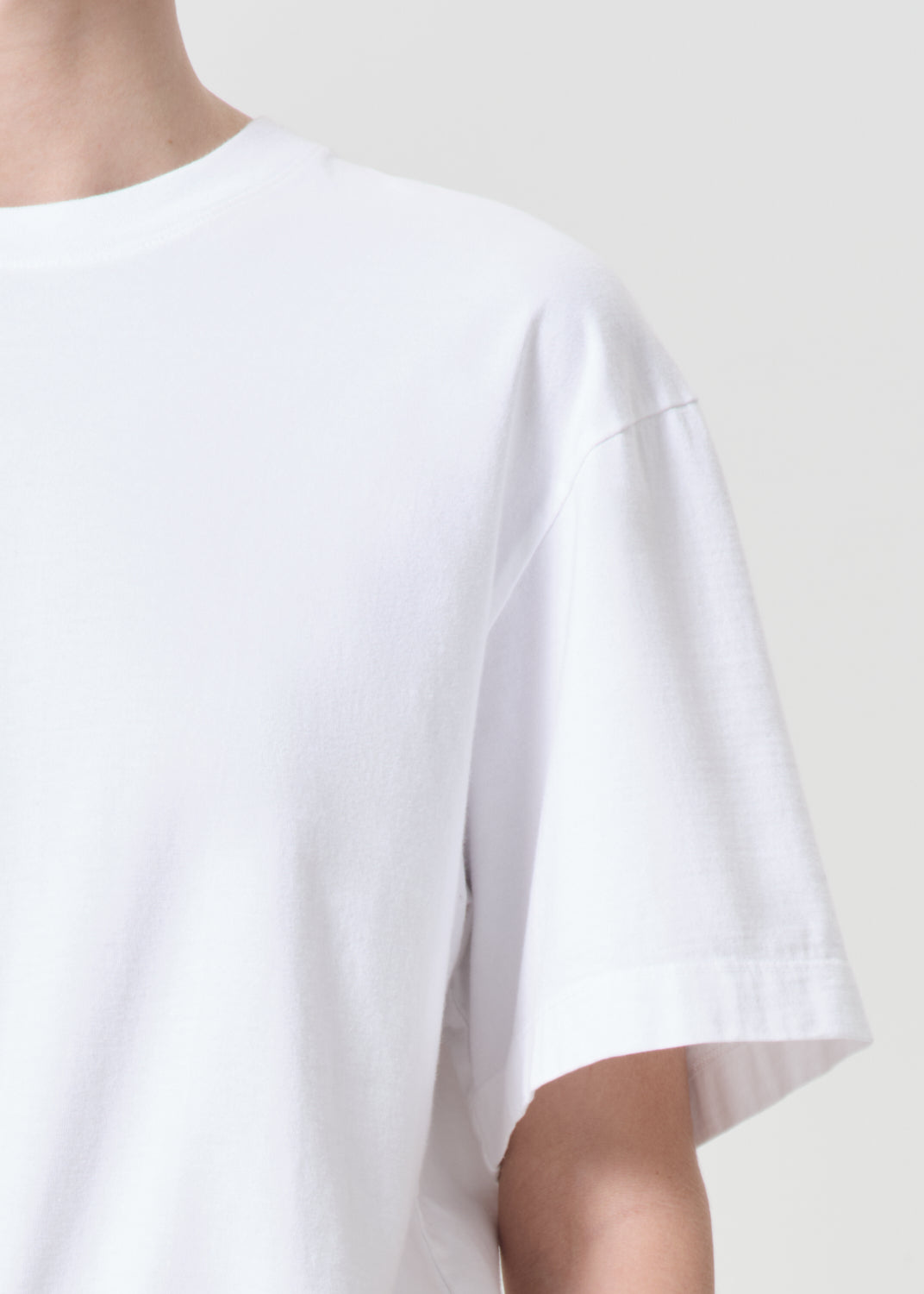 Sulma Drop Shoulder Tee in White detail