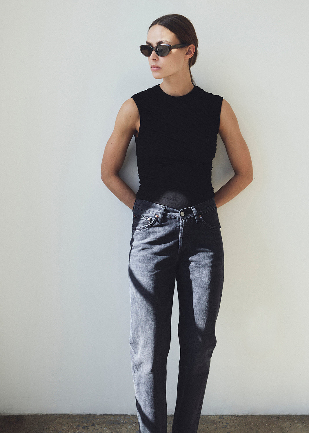 Ester Twist Tank Black