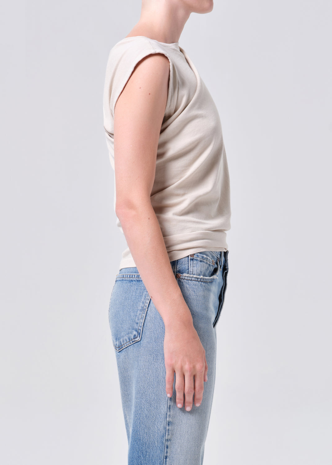 Beth Tee in Rice Grass