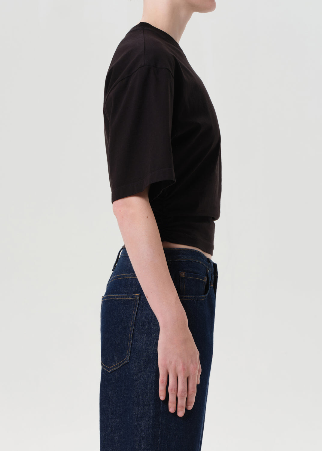 Tシャツ・カットソー AGOLDE Men T Shirts A1023 1521 GLR BLKW BLACK Shari Tee in Black – AGOLDE