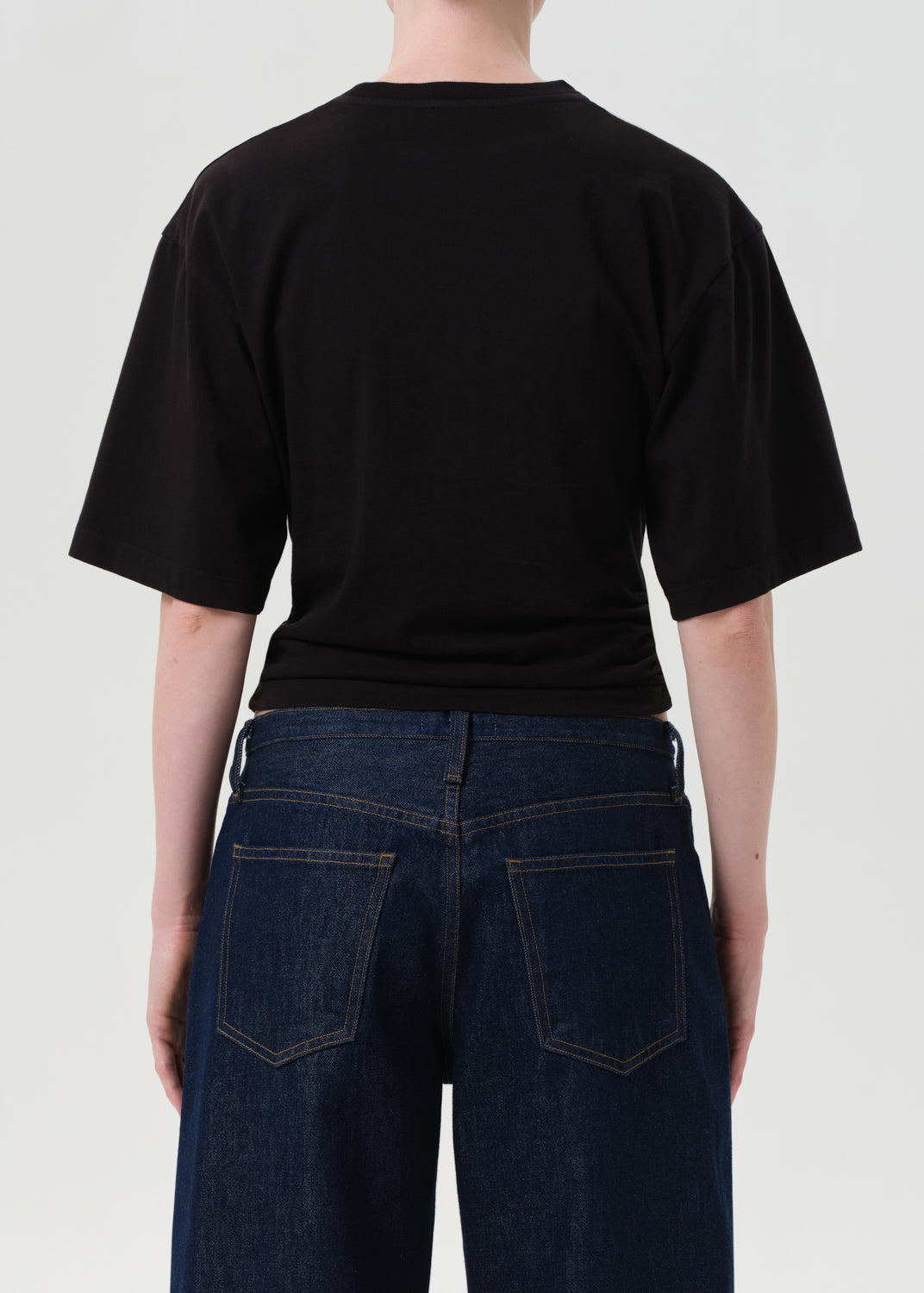 Tシャツ・カットソー AGOLDE Men T Shirts A1023 1521 GLR BLKW BLACK Shari Tee in Black – AGOLDE