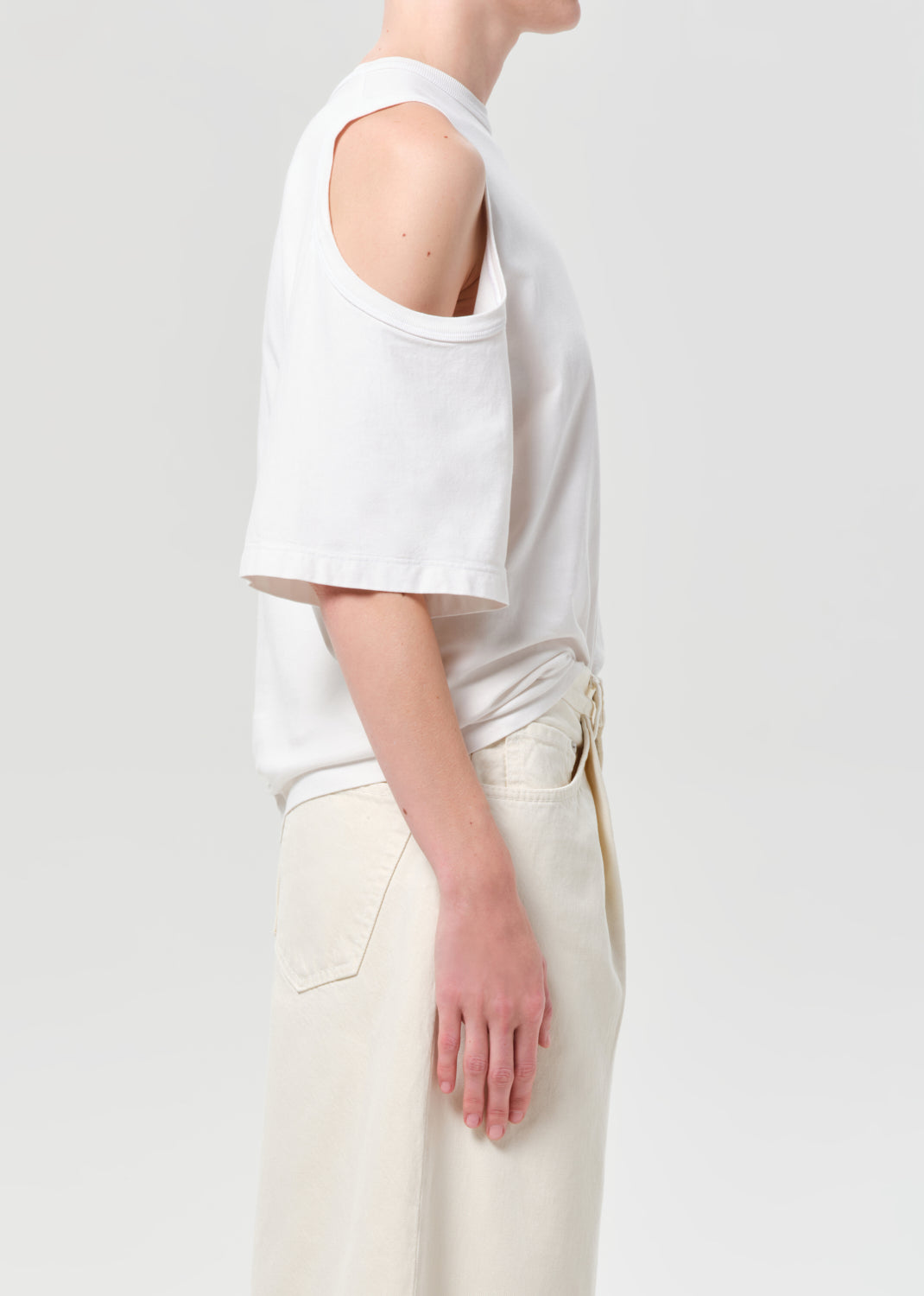 Shoulder Cut Out T-Shirt in White Ash
