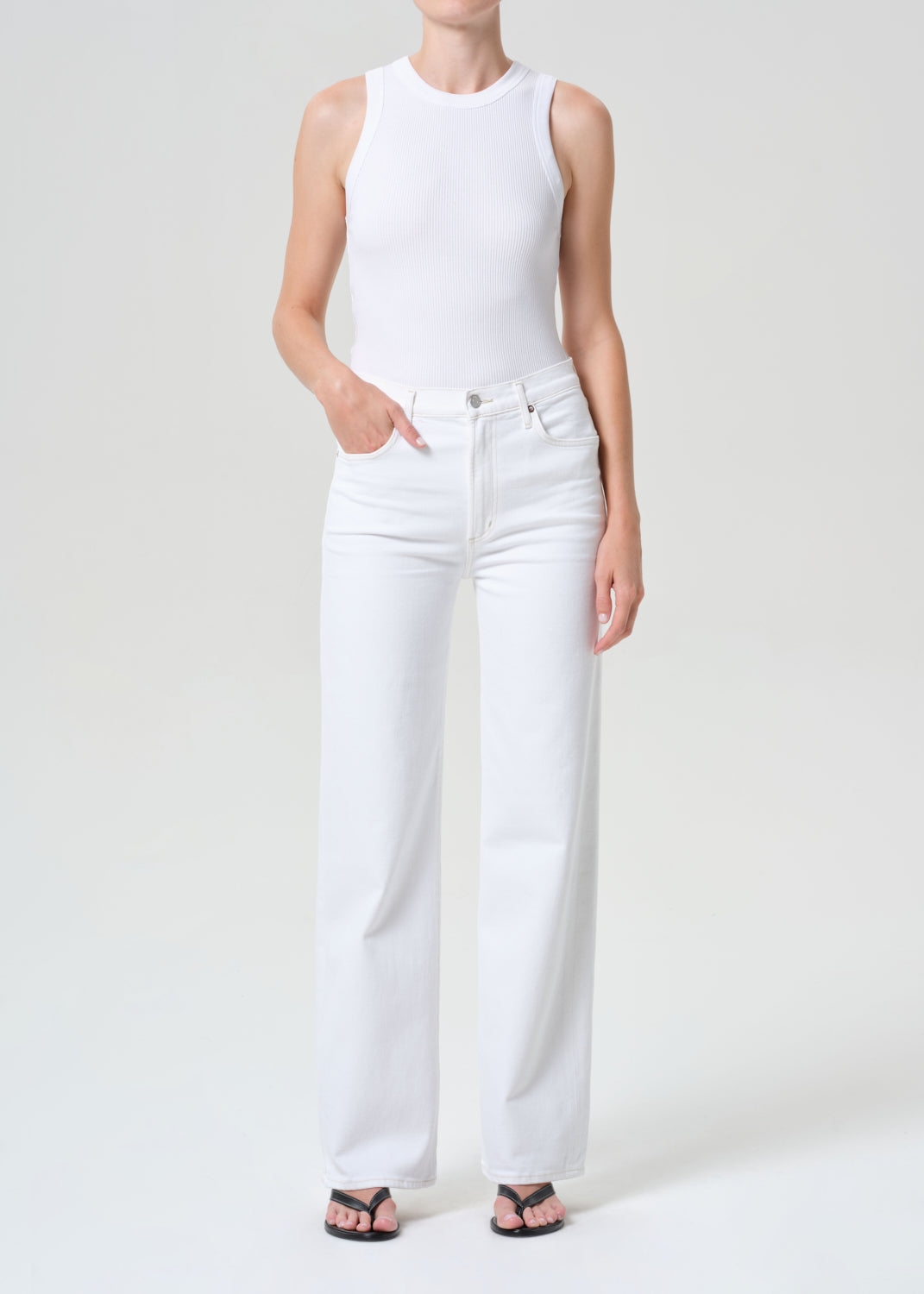 Harper Straight Jean (Comfort Stretch) in White Wash