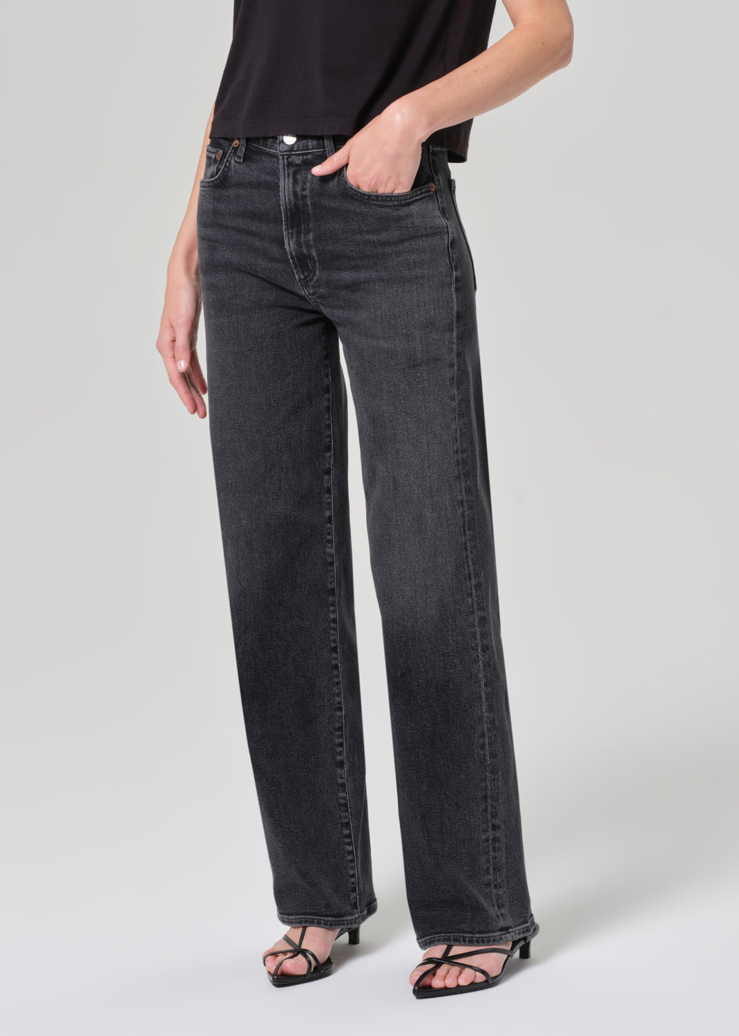 Harper Straight Jean (Stretch) in Hush