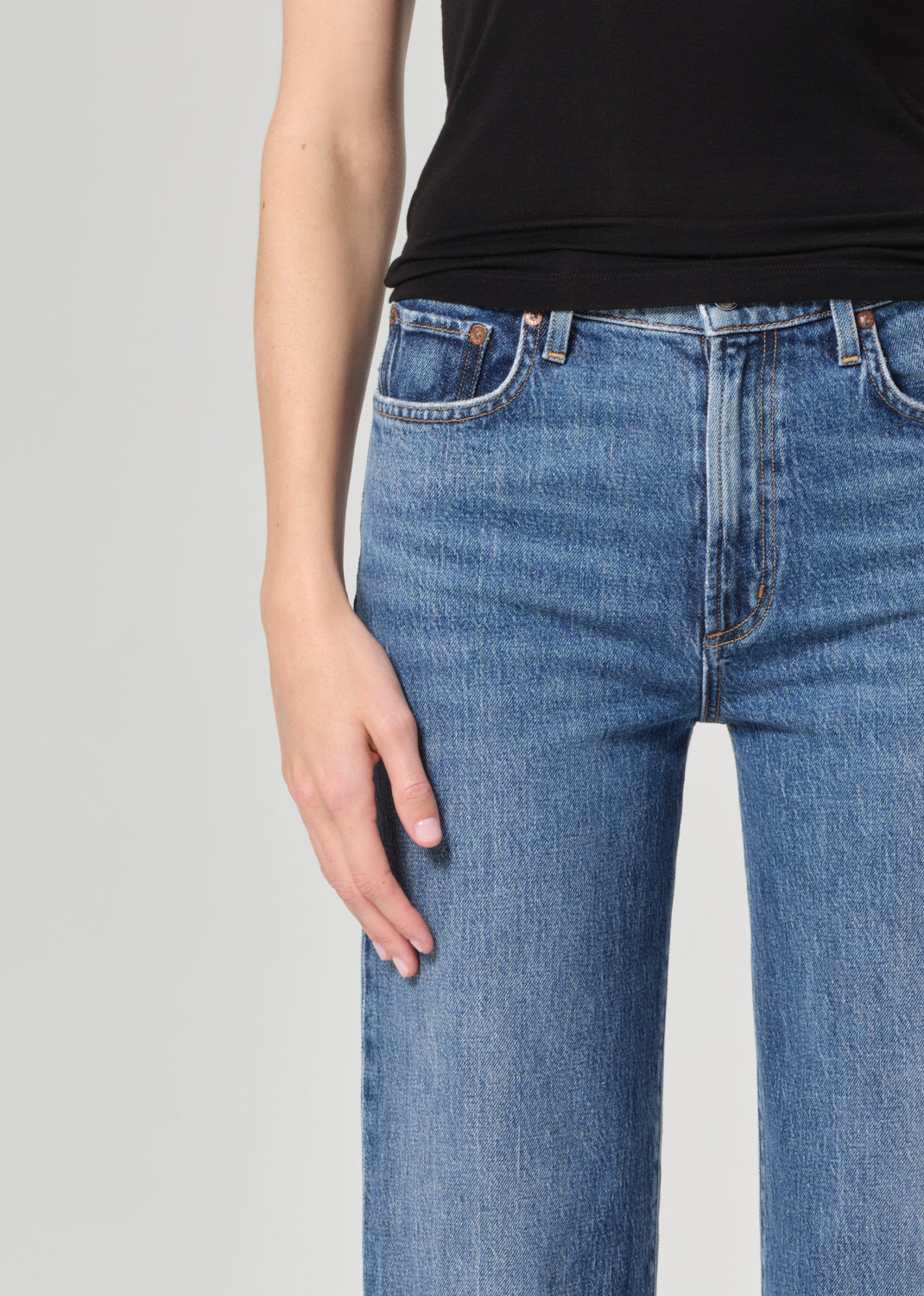 Harper Straight Jean (Stretch) in Fix