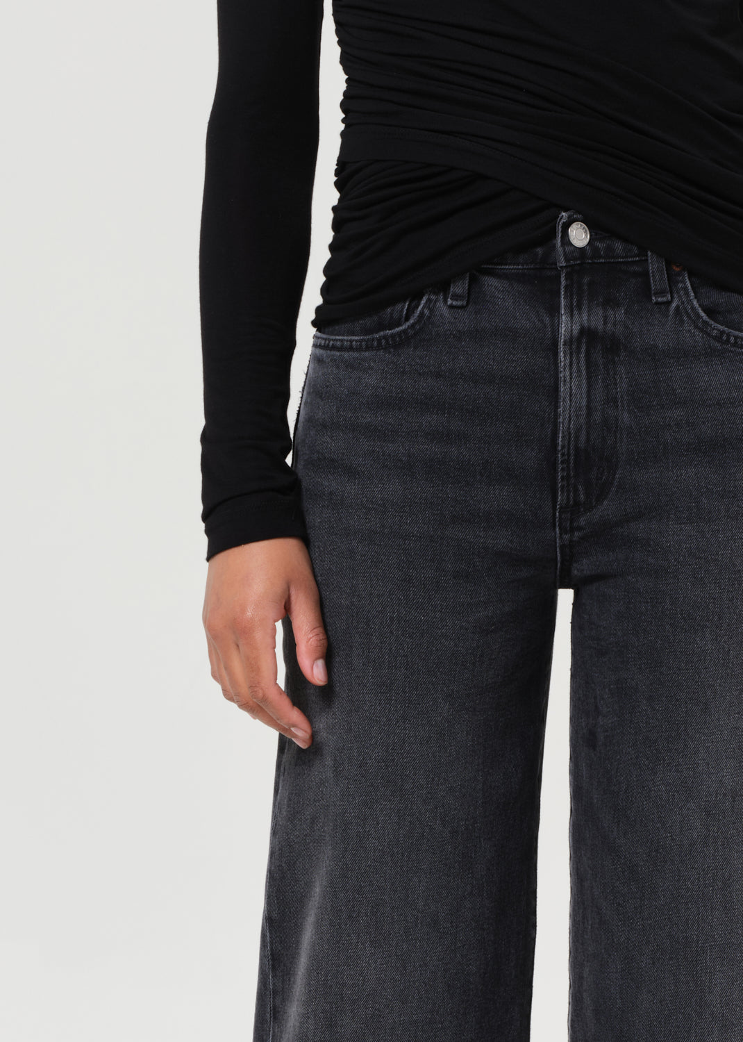 Harper Crop Jean in Radius Close Up