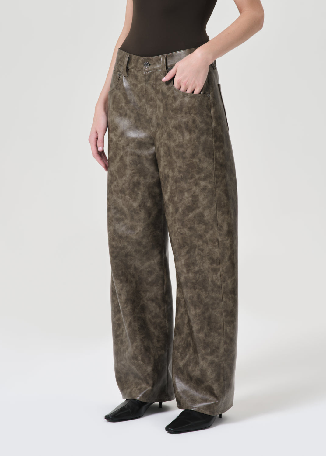 Recycled Leather Low Curve Jean in Moss front