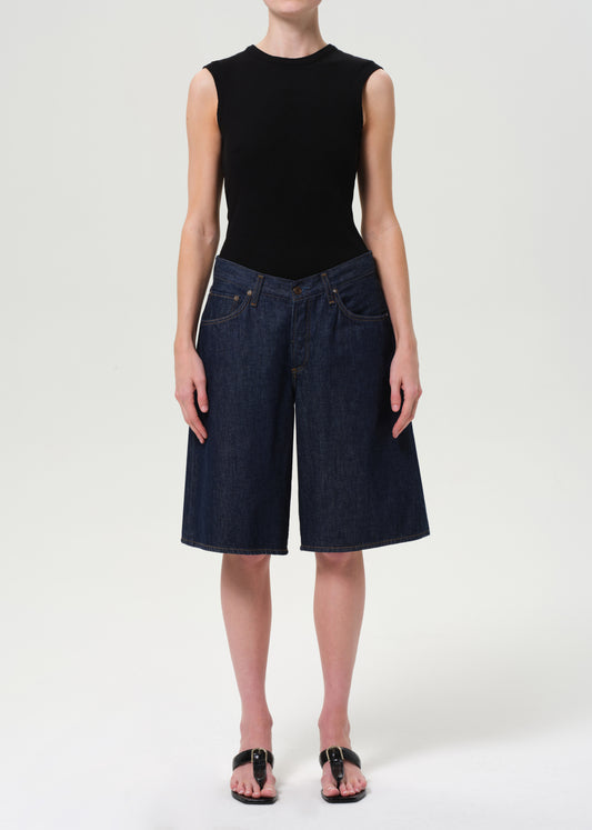 Baggy V-Short in Pure front