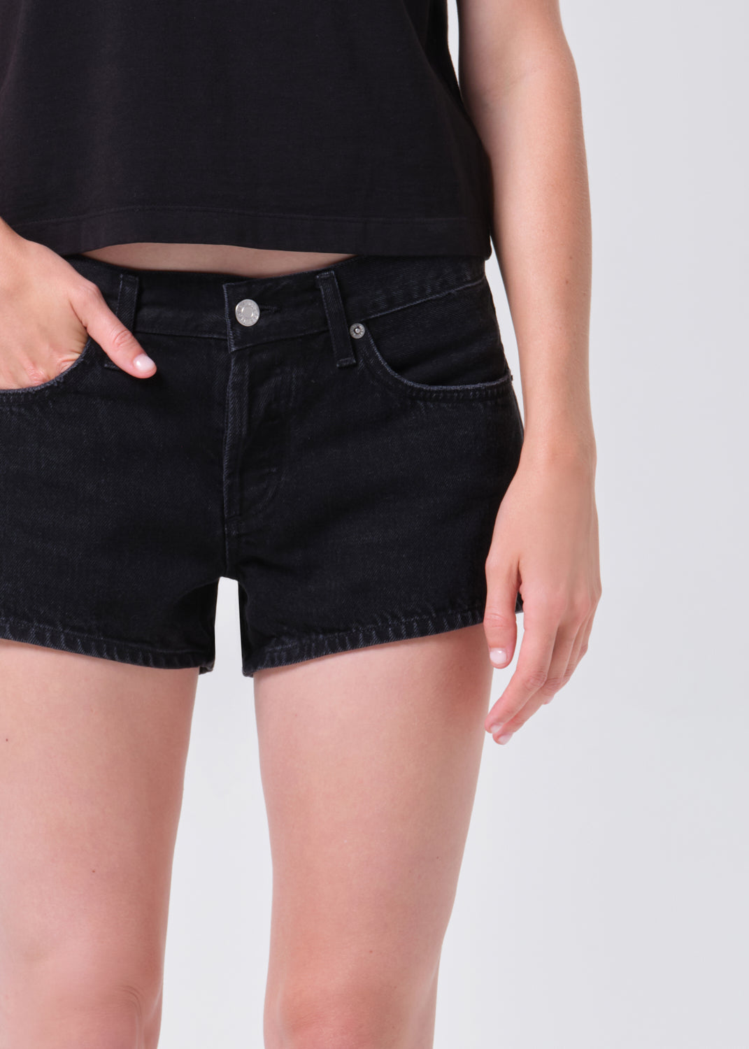 Low Rise Parker Short in Phase